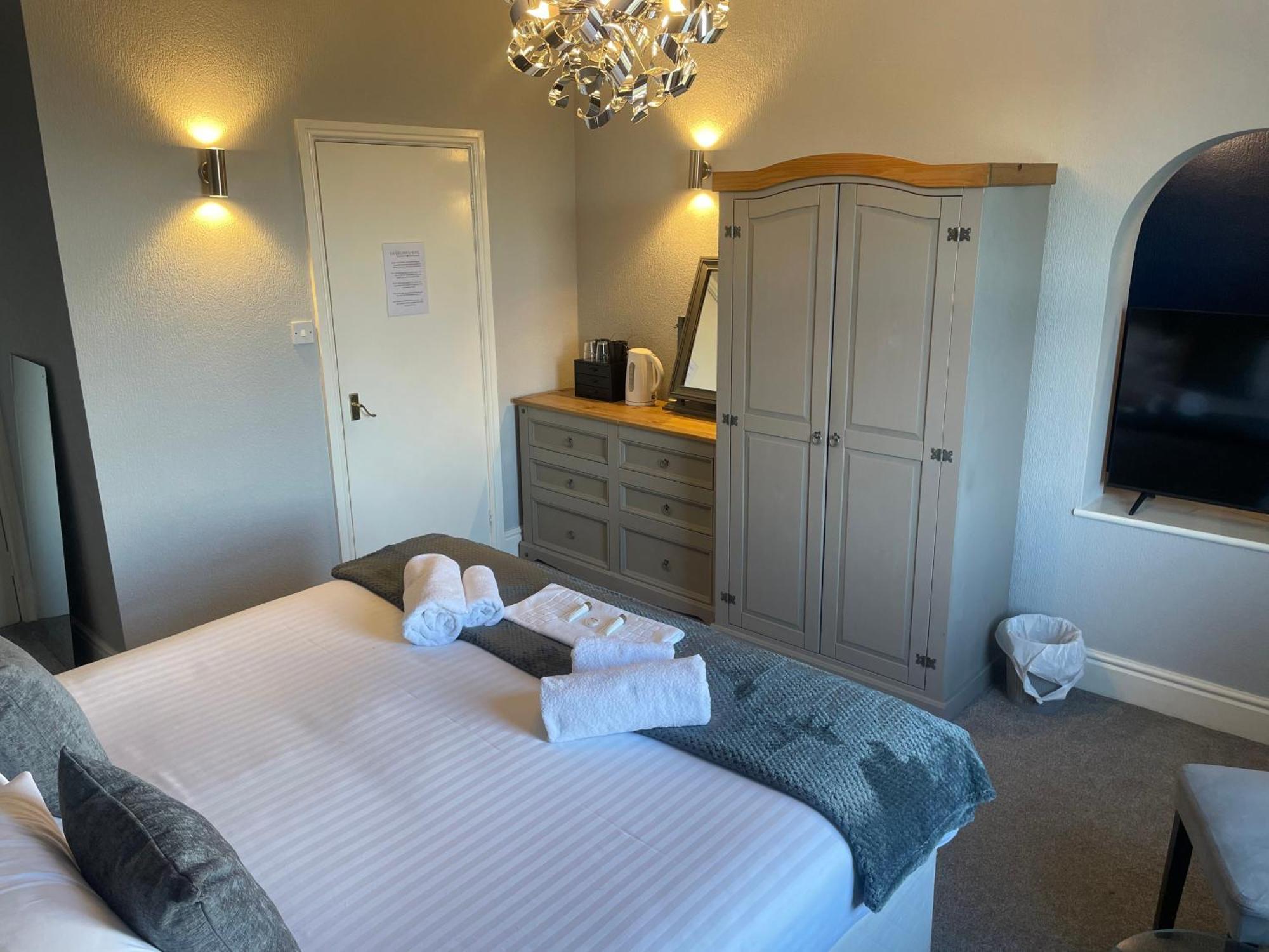 The Wildings Hotel & Tudno'S Restaurant Llandudno Buitenkant foto