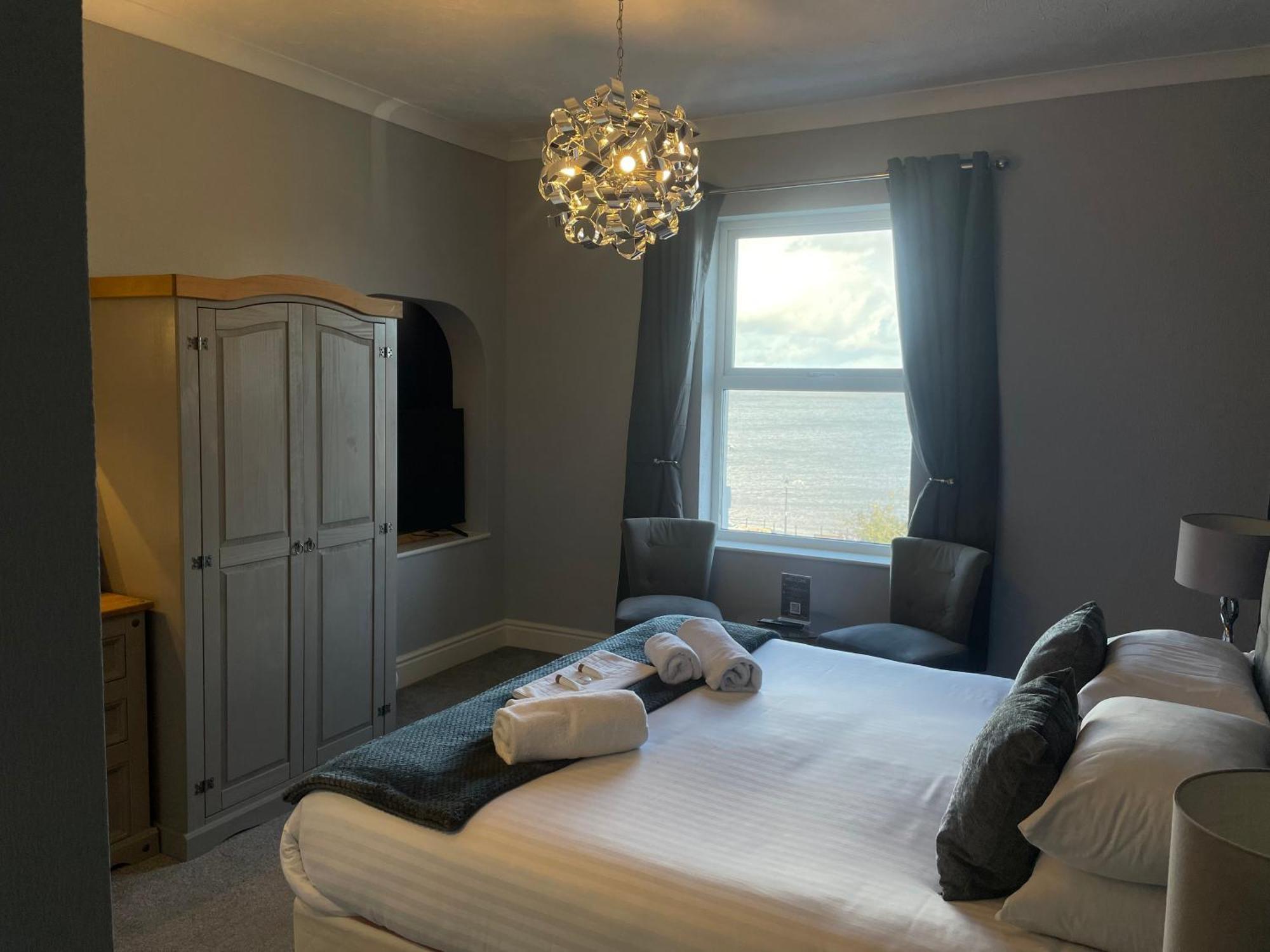 The Wildings Hotel & Tudno'S Restaurant Llandudno Buitenkant foto
