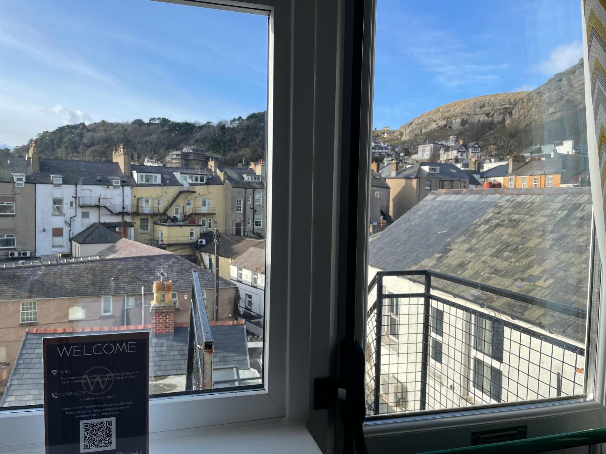 The Wildings Hotel & Tudno'S Restaurant Llandudno Buitenkant foto