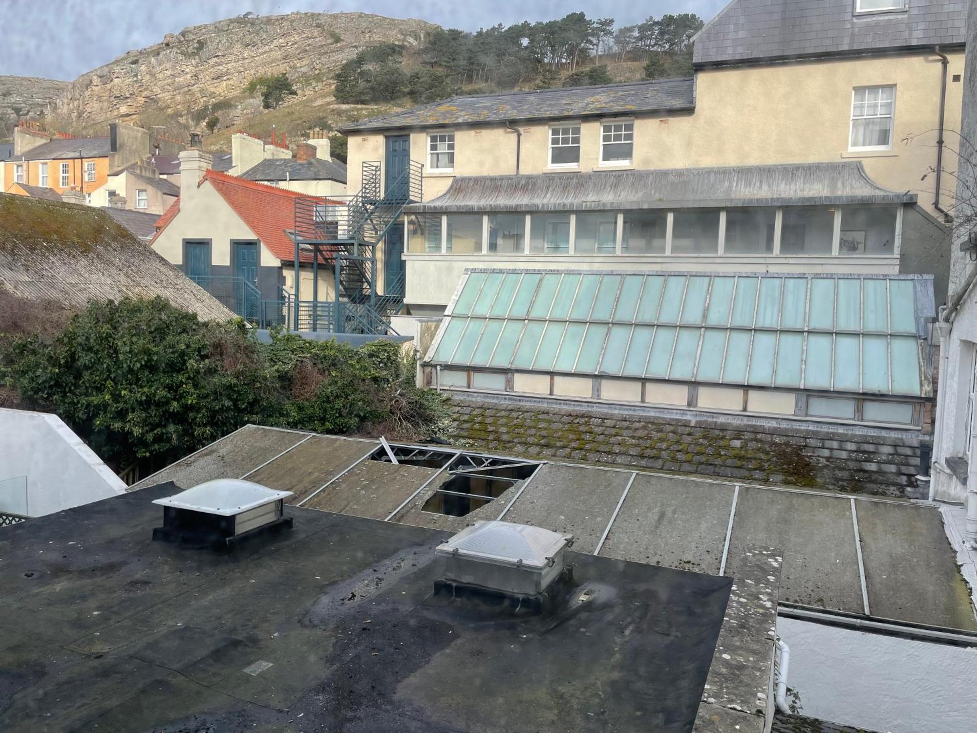 The Wildings Hotel & Tudno'S Restaurant Llandudno Buitenkant foto