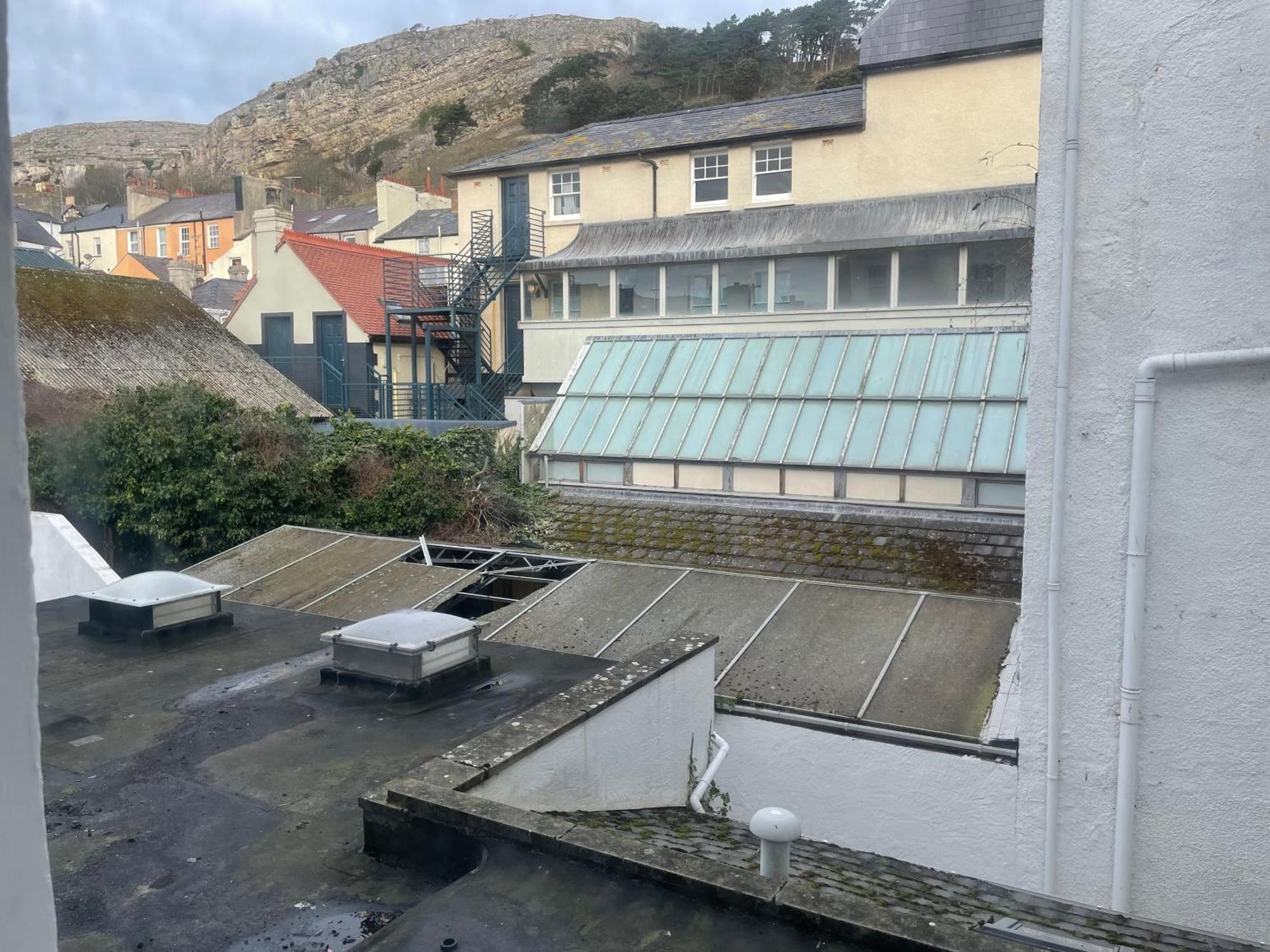 The Wildings Hotel & Tudno'S Restaurant Llandudno Buitenkant foto