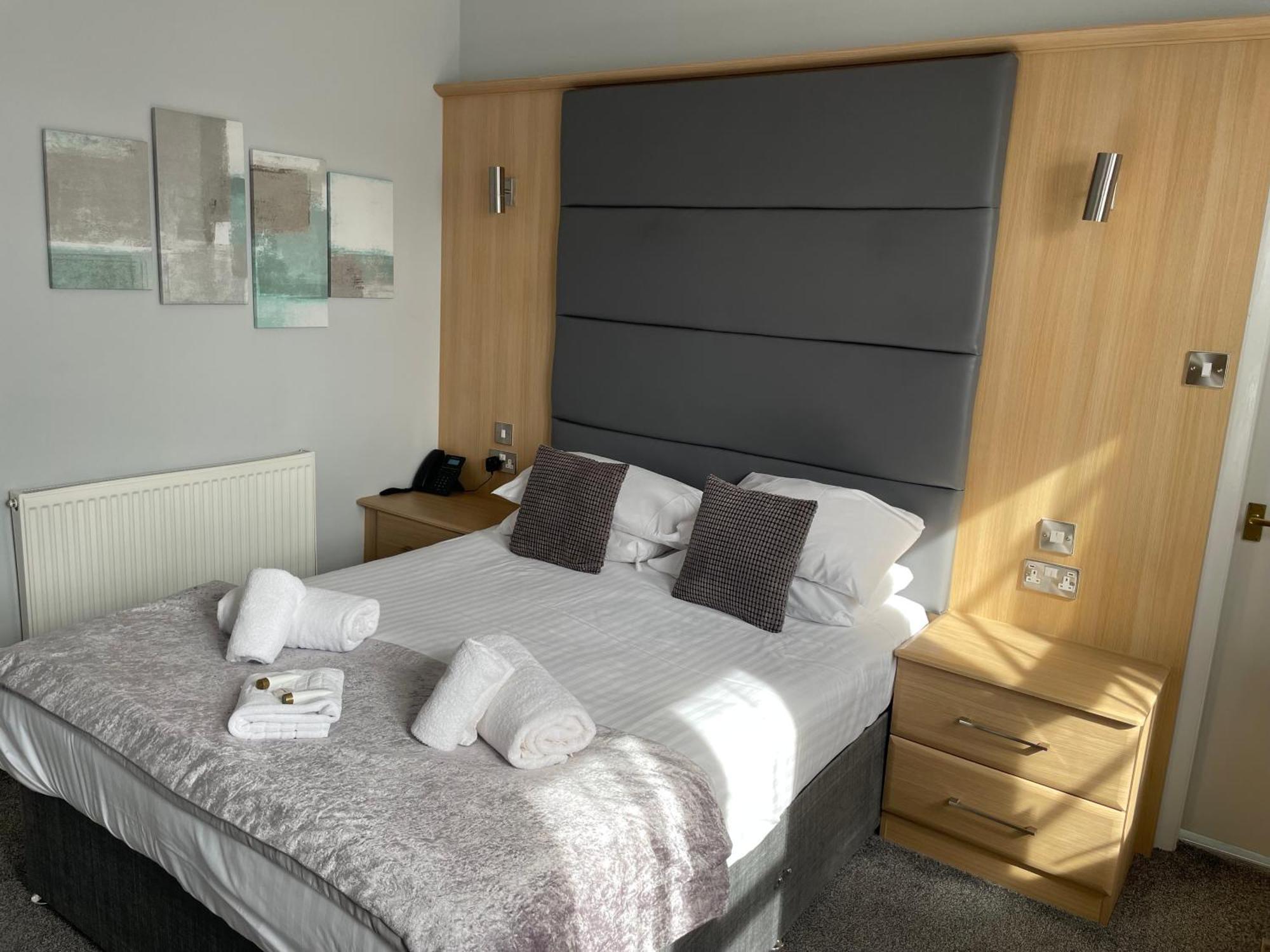 The Wildings Hotel & Tudno'S Restaurant Llandudno Buitenkant foto