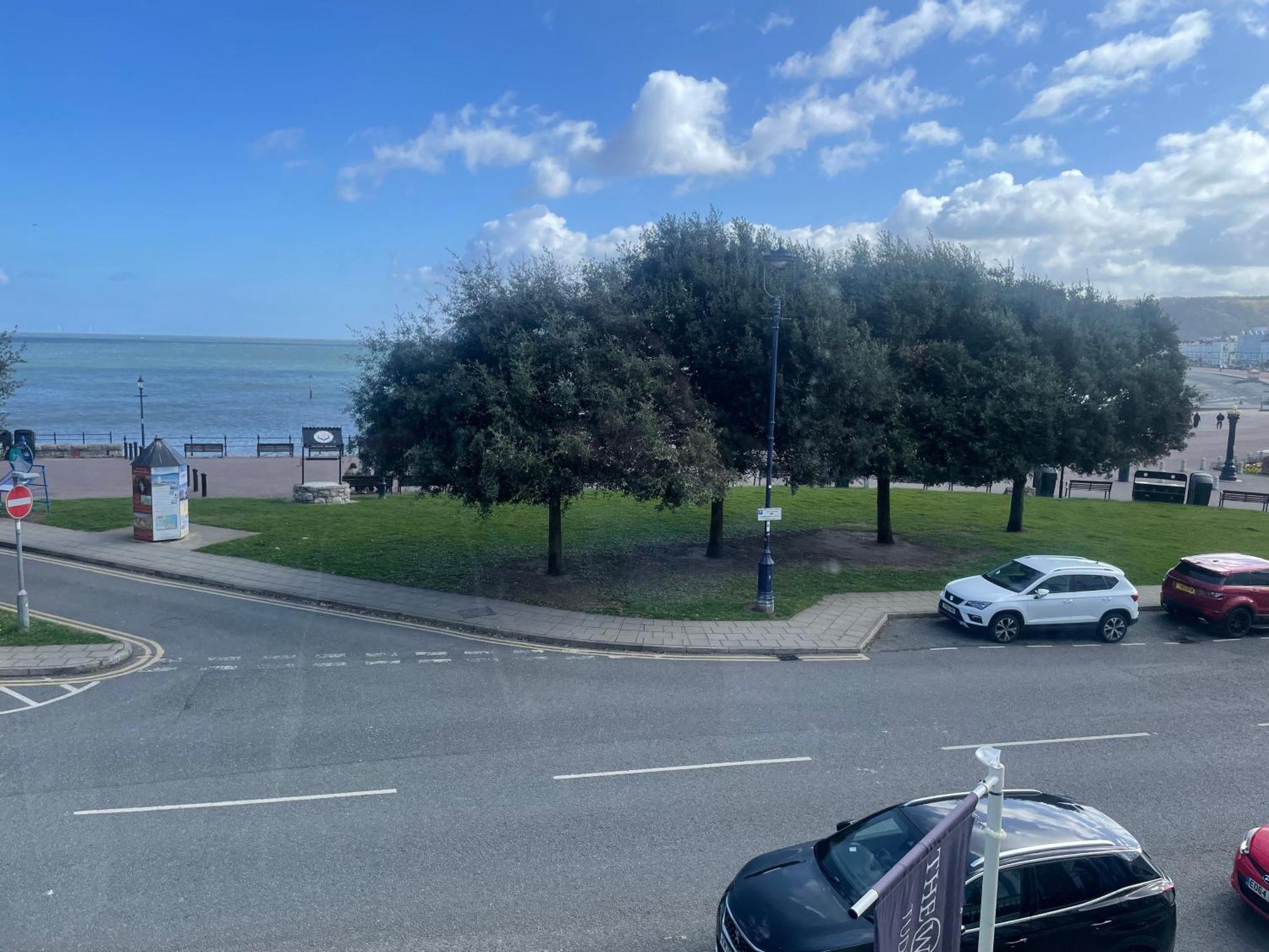 The Wildings Hotel & Tudno'S Restaurant Llandudno Buitenkant foto