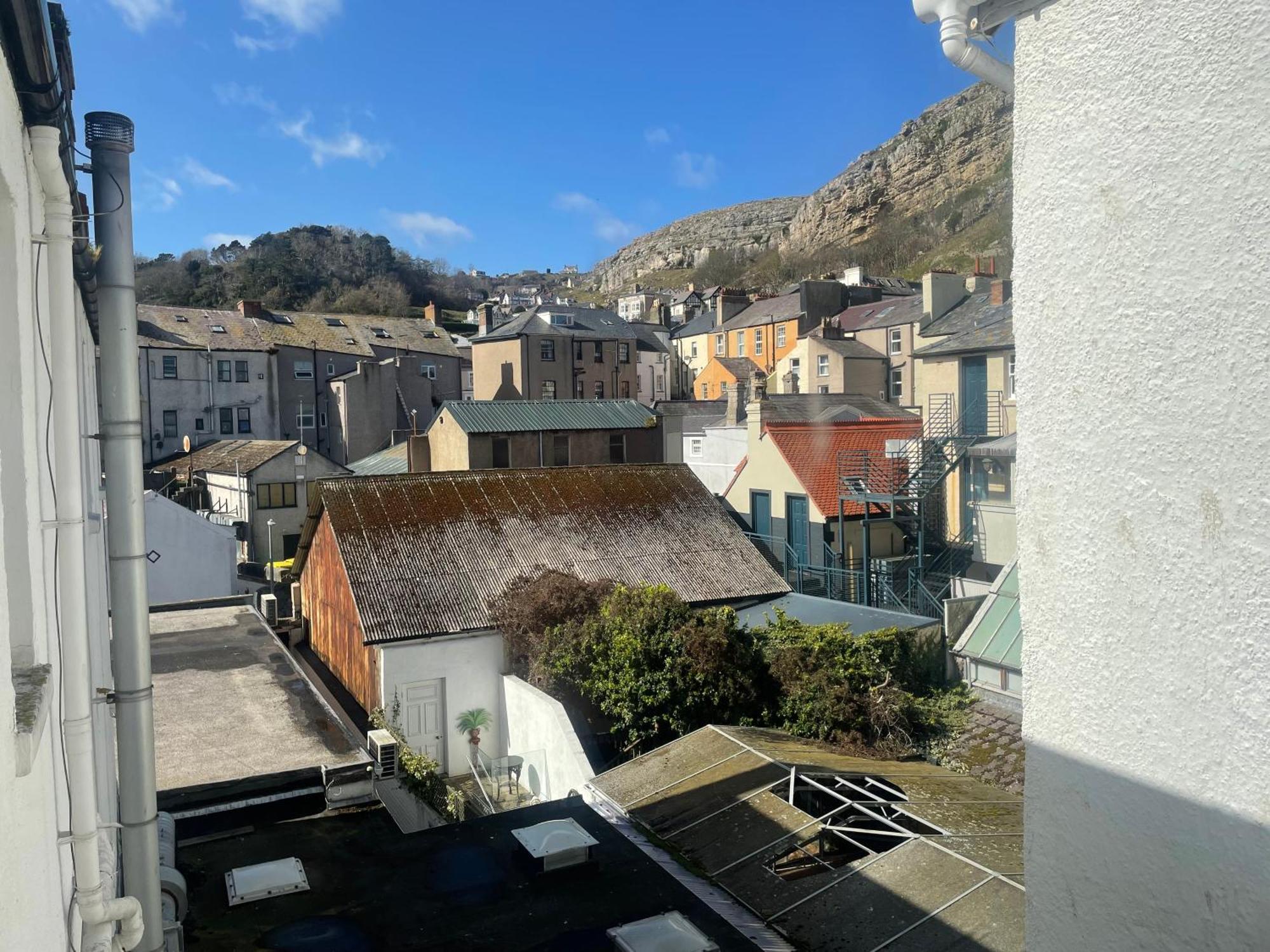 The Wildings Hotel & Tudno'S Restaurant Llandudno Buitenkant foto